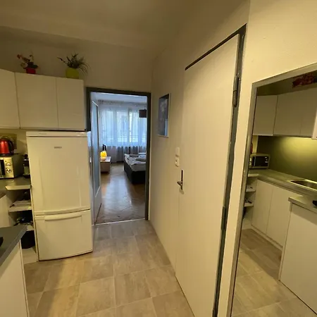 Agnes - Romance In Ii. Apartamento *